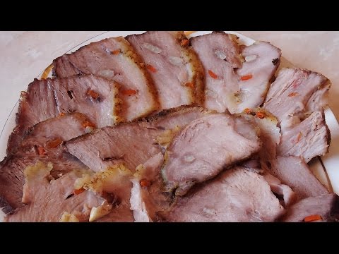 Wie man gekochtes Schweinefleisch zu Hause kocht - 4 Rezepte