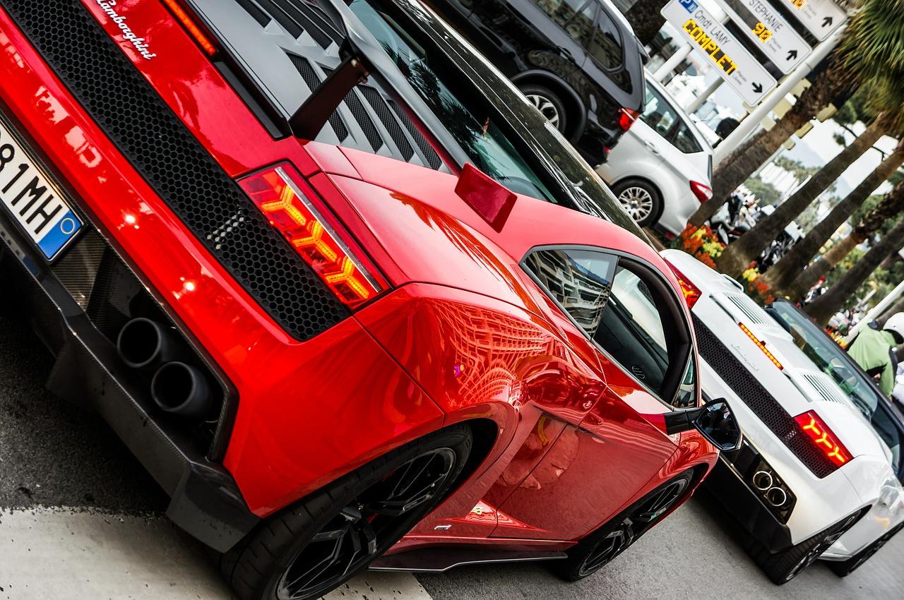 Difficile da rimuovere i graffi su Lamborghini