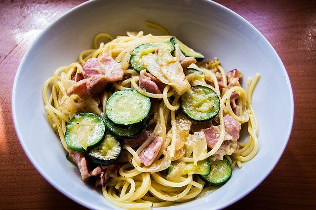 Carbonara ar gurķiem