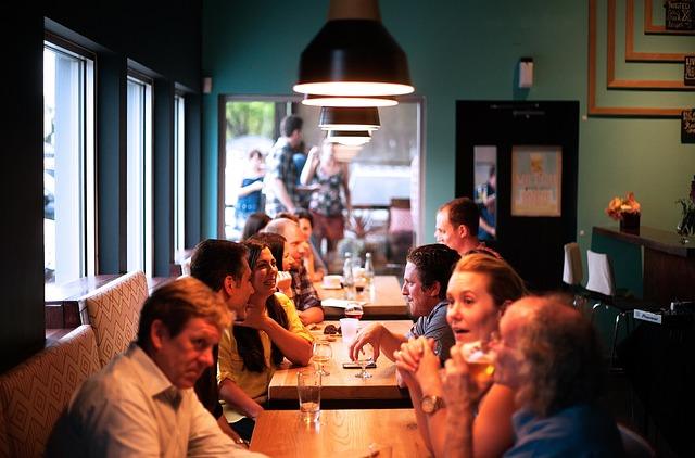 Extroverti v restauraci