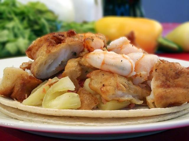 Pesce bianco con gamberi