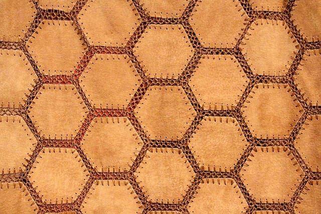 Suede dekorace